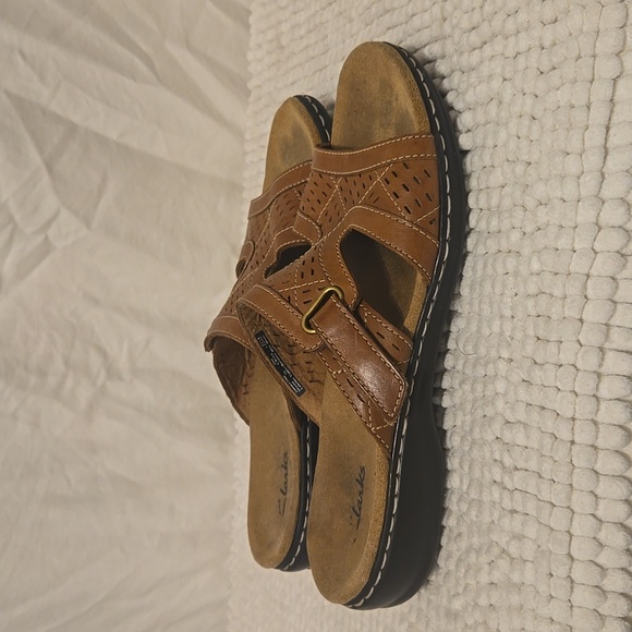 Clarks Brown Leather Open Toe Slip On Slide Sandals Womens Size 9 - Picture 2 of 8